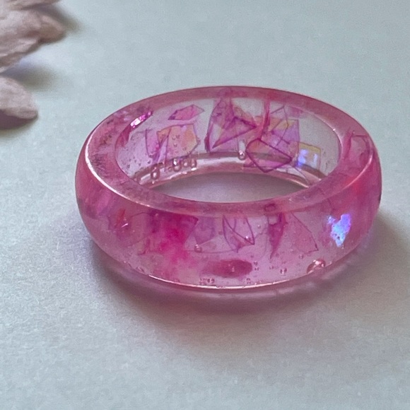 Handmade✨Resin Pink Sparkly Ring Size 5 - Picture 2 of 5